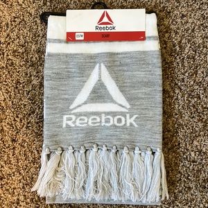 Reebok scarf new